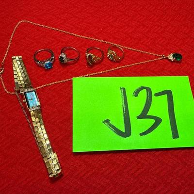 J37-Watch, rings and necklace