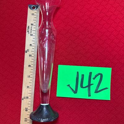 J42-Glass vase with sterling base
