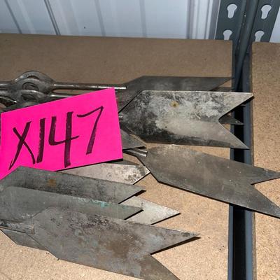 X147-Weathervane components