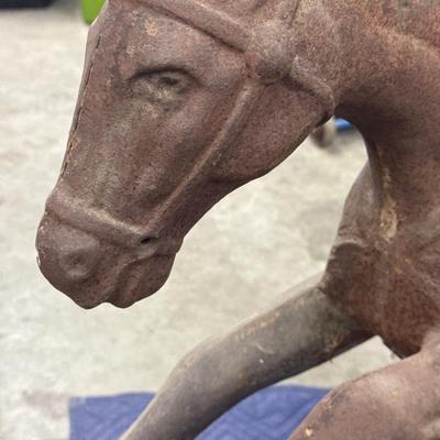 X143-antique cast-iron horse