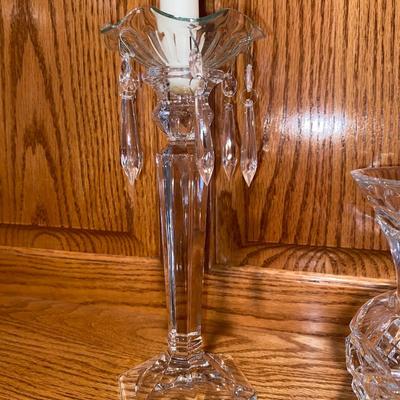 BEAUTIFUL LEAD CRYSTAL CANDLESTICK HOLDERS AND A CRYSTAL VASE