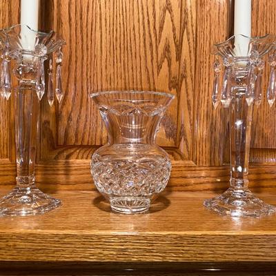 BEAUTIFUL LEAD CRYSTAL CANDLESTICK HOLDERS AND A CRYSTAL VASE