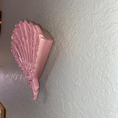 McCOY PINK FAN WALL POCKET INTRODUCED IN 1956