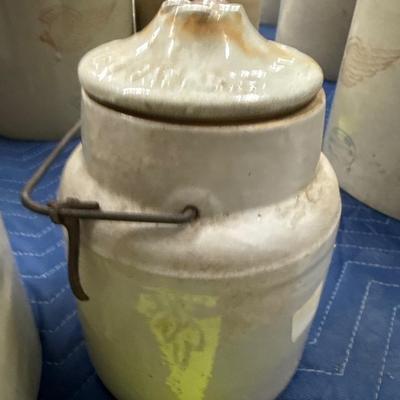 X123-Jug and mini crock