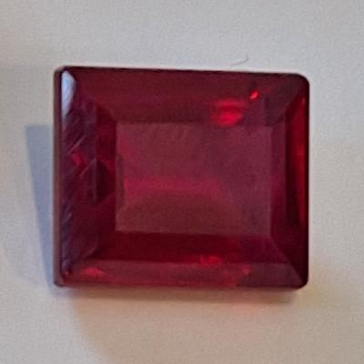 Natural Burma Red Ruby 10 cts Certified