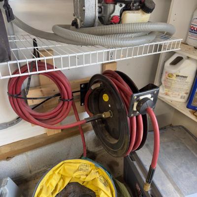 G1106 Retractable Air Hose with Wall Mount