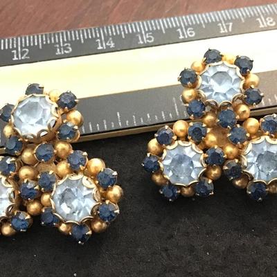 Kramer Vintage Clip on Earrings