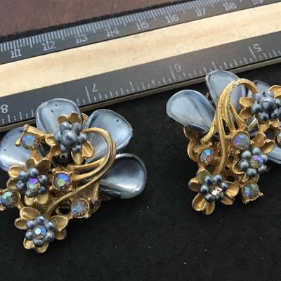 Vintage Clip on Earrings