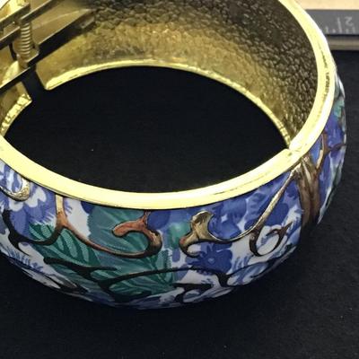 Beautiful Raised Gold Textured Blues Hinged Wide Floral pattern