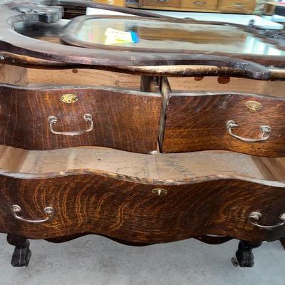 X114-antique dresser with mirror