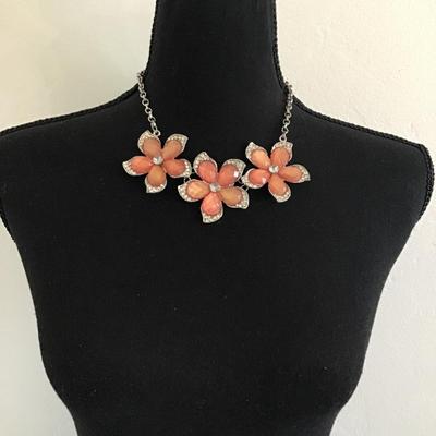 N Y Silver, toned, flower, statement, necklace