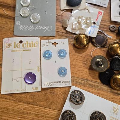 Buttons Lot