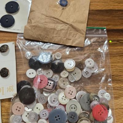 Buttons Lot