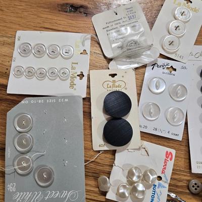 Buttons Lot