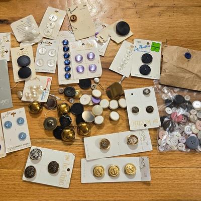 Buttons Lot