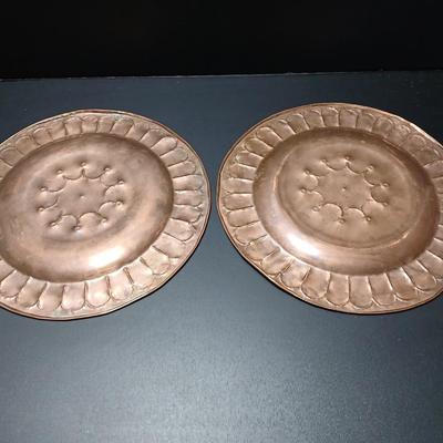 Two vintage copper plates 12" (1 of 3)