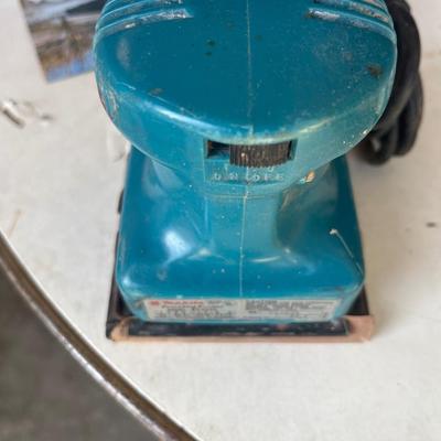 Makita palm sander