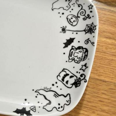 (3) Halloween Plates