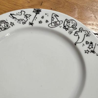 (3) Halloween Plates