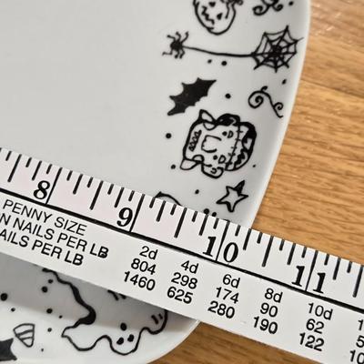 (3) Halloween Plates