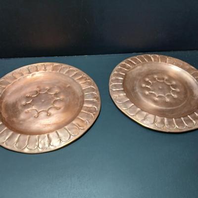 Two vintage copper plates 12" (3 of 3)