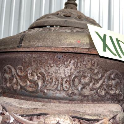 X102-antique cast-iron woodstove