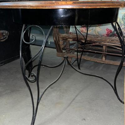 X98-Small Table