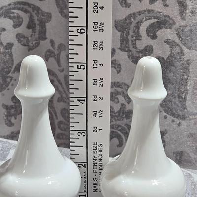 Salt & Pepper Porcelain Shakers