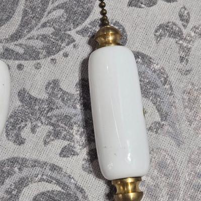 (2) New Porcelain Light or Fan Pulls