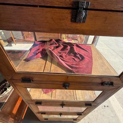 X300-EVERHART AND GLOVER CABINET