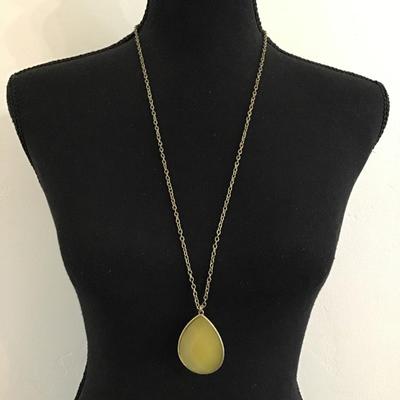 Fashion Necklace gold tone Faux stone pendant