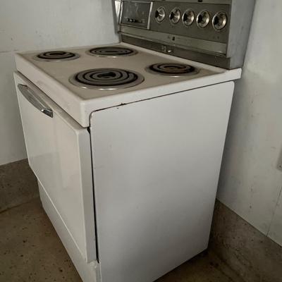 Vintage Frigidaire stove