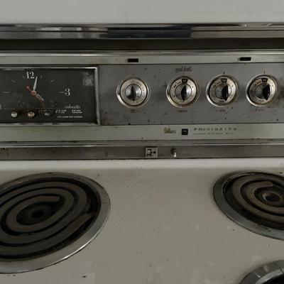 Vintage Frigidaire stove