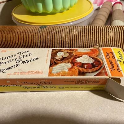 Tupperware, rolling pin and more