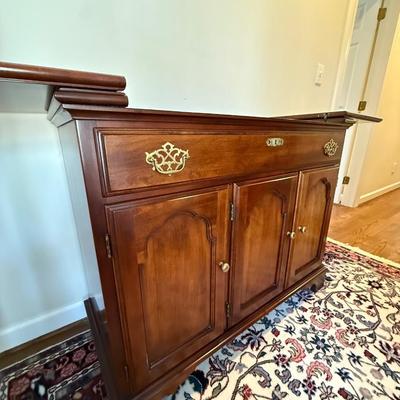 Statton server with fold top