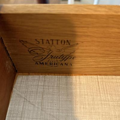 Statton server with fold top