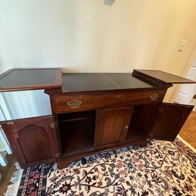 Statton server with fold top