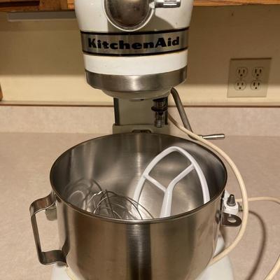 Kitchen Aid stand mixer Model K5-A