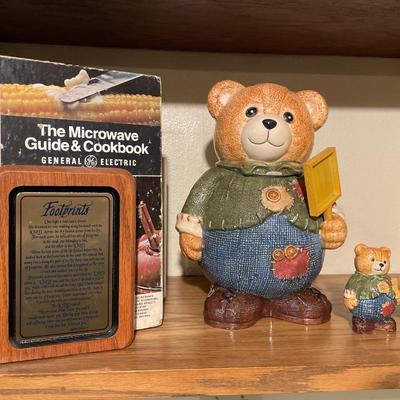 Cookie jar, S&P with cookbooks