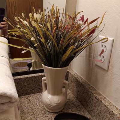 NICE BATH TOWELS, MCCOY VASE WITH FAUX FLOWERS AND MORE