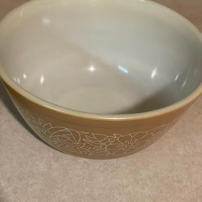 Pyrex Woodland Mixing bowls