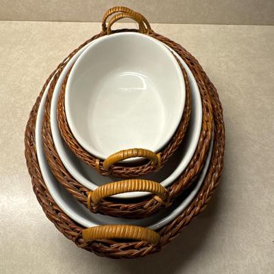 3 piece set of nesting oval white ceramic baking dishes