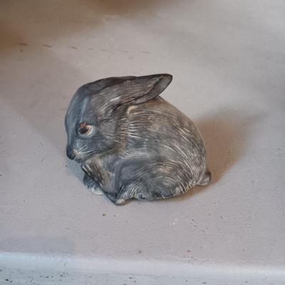 CAST IRON BUNNY RABBIT YARD ART