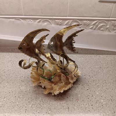 HOME DECOR AND COLLECTIBLES