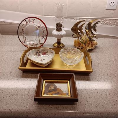 HOME DECOR AND COLLECTIBLES