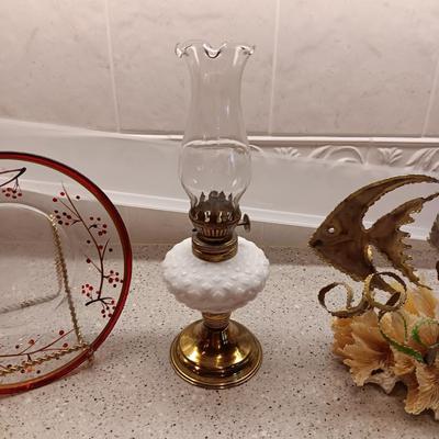 HOME DECOR AND COLLECTIBLES