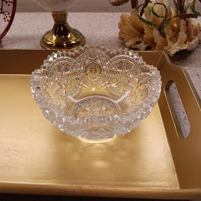 HOME DECOR AND COLLECTIBLES