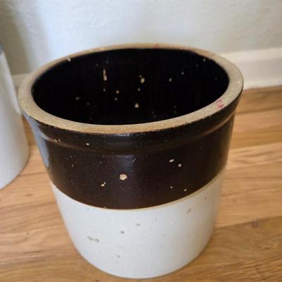 Antique stoneware 2 Gallon 2 Tone Crock - Primitive and unique!