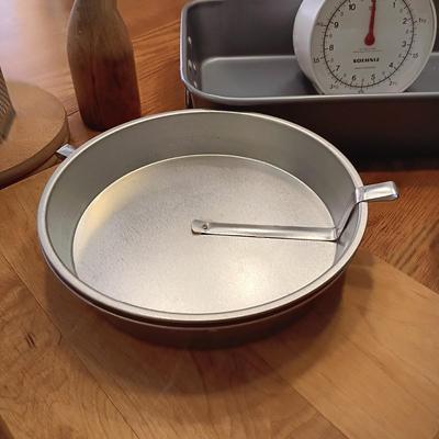 THE REMAINING KITCHEN ITEMS