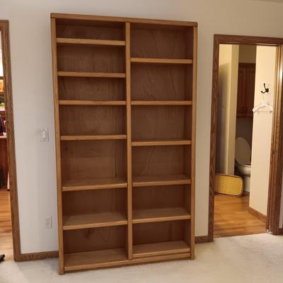 DOUBLE BOOKCASE WITH ADJUSTABLE SHELVES